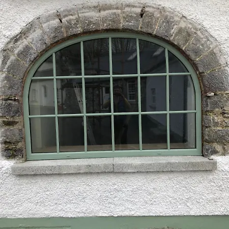 Knockreagh Farm Cottages, Callan, *