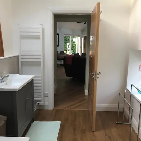 Knockreagh Farm Cottages, Callan, 펜션 *