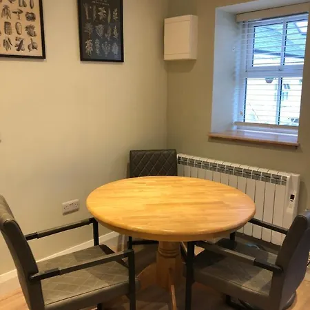 Knockreagh Farm Cottages, Callan, *