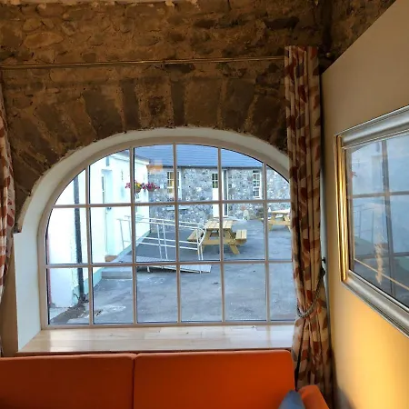 Knockreagh Farm Cottages, Callan, 펜션