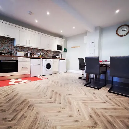 펜션 Knockreagh Farm Cottages, Callan,