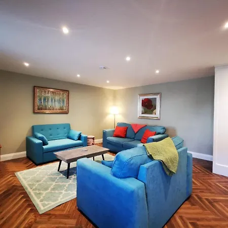 Knockreagh Farm Cottages, Callan, *