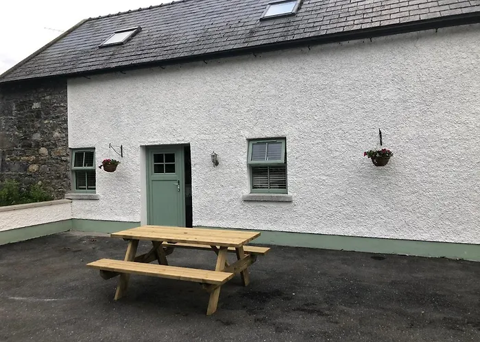 Knockreagh Farm Cottages, Callan, *