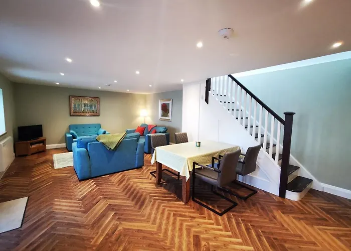 Knockreagh Farm Cottages, Callan, *